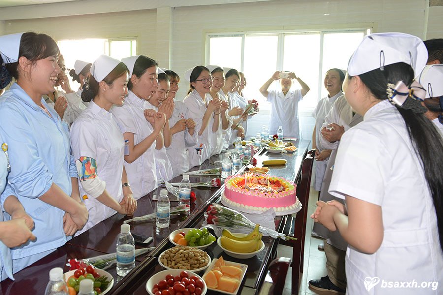 ��106�����ʻ�ʿ�ڣ��򡰰�����ʹ���¾���