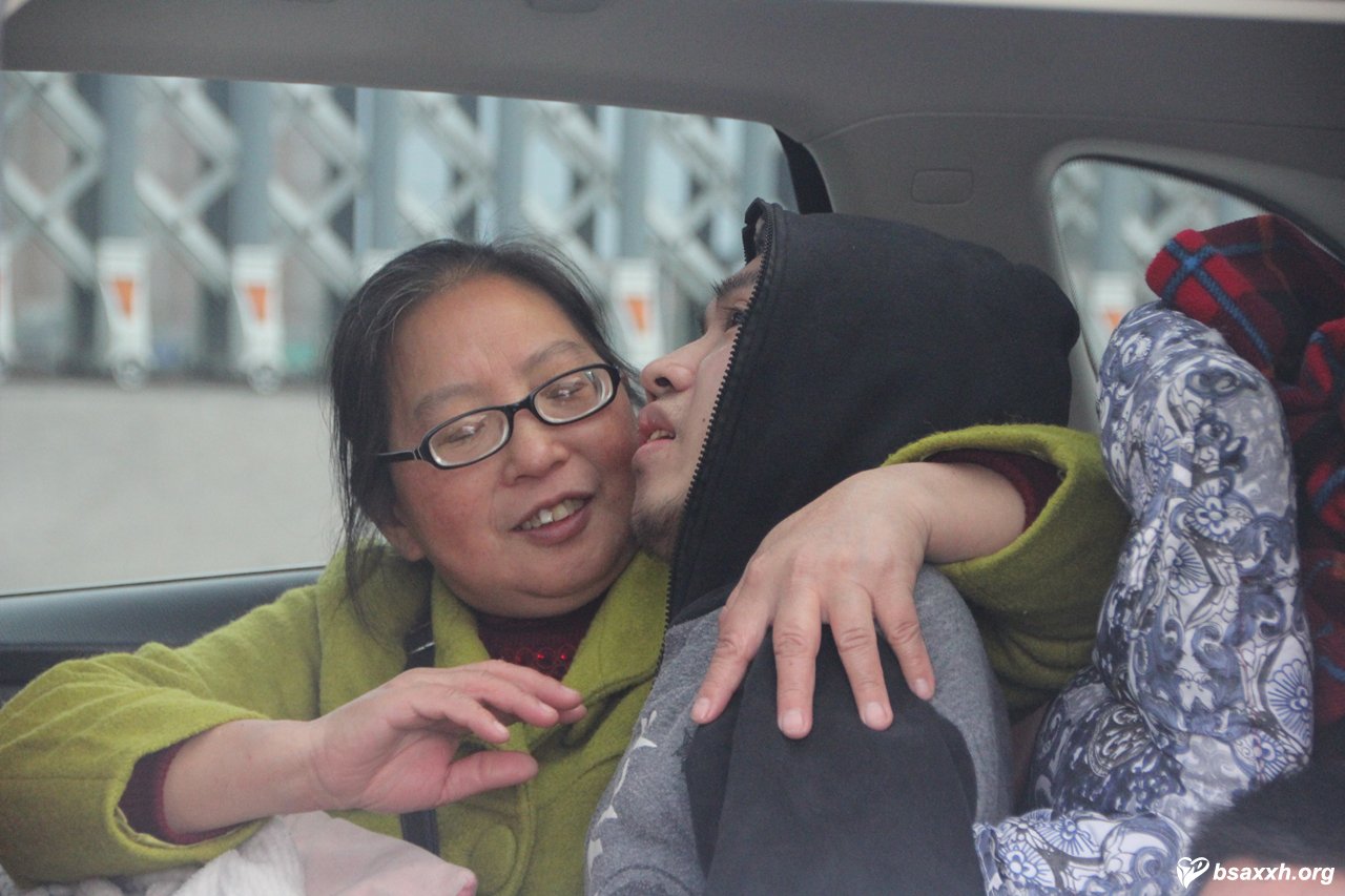 ������¡���ɽ�еĵȴ���Բ��֮��